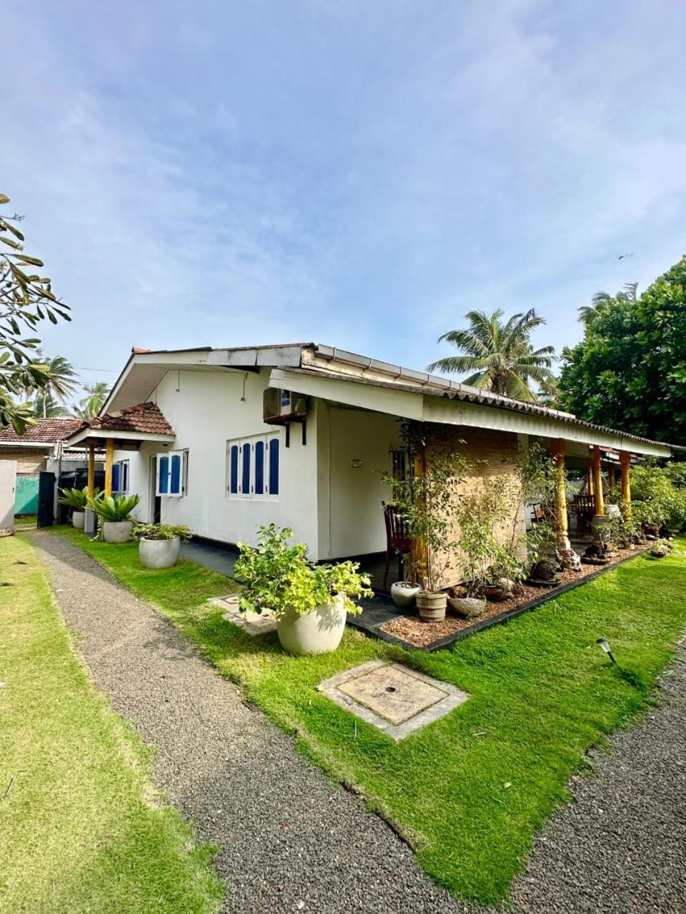Villa Sunny Days Hikkaduwa Exterior foto